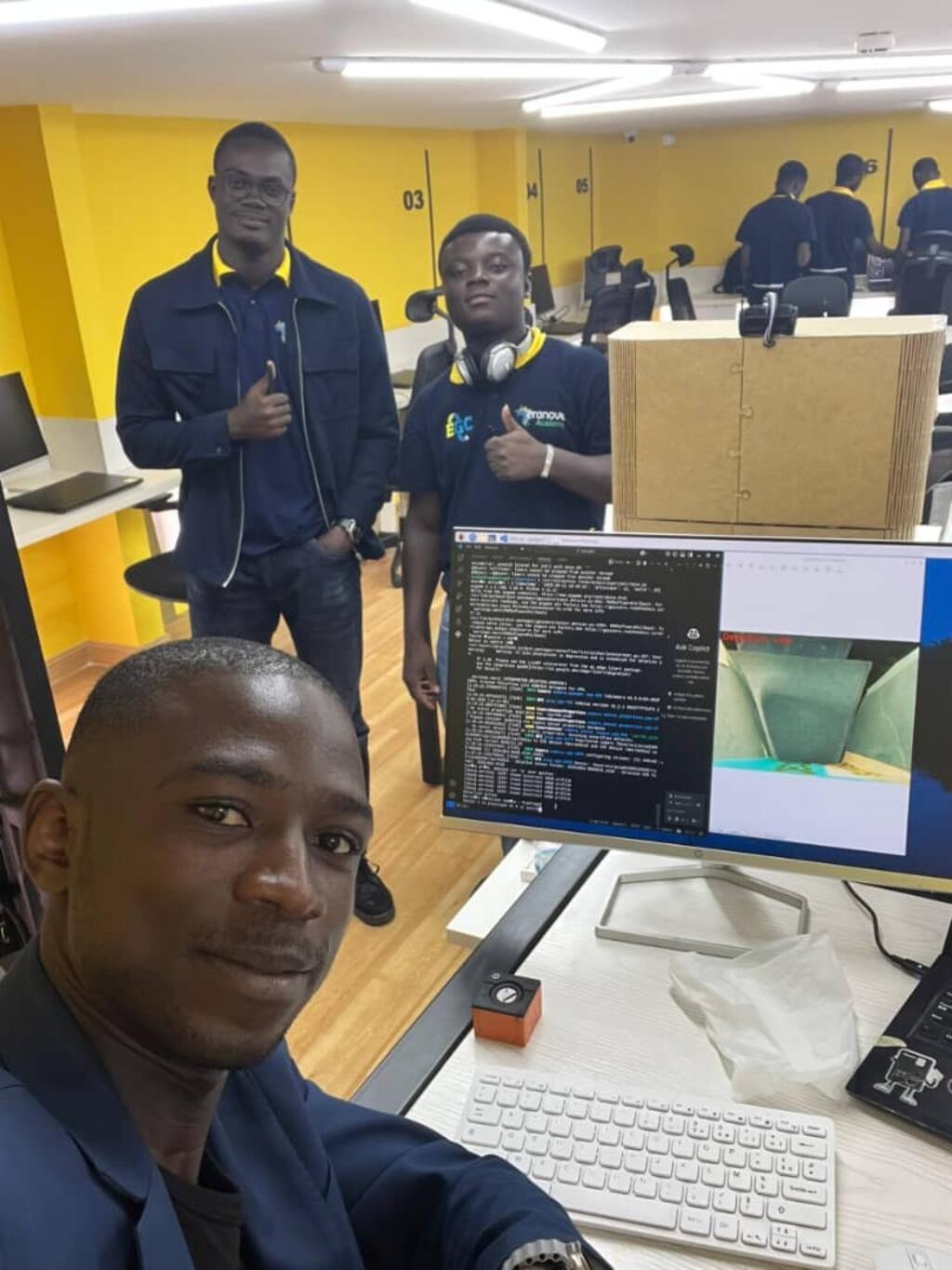 Emmanuel Korekou, électronicien de formation, s'est formé à l'internet des objets et au génie climatique