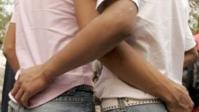 couple homosexuel Un couple homosexuel