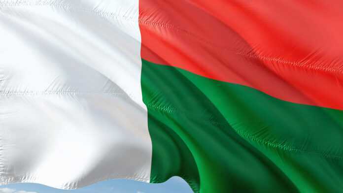 Drapeau de Madagascar Drapeau de Madagascar
