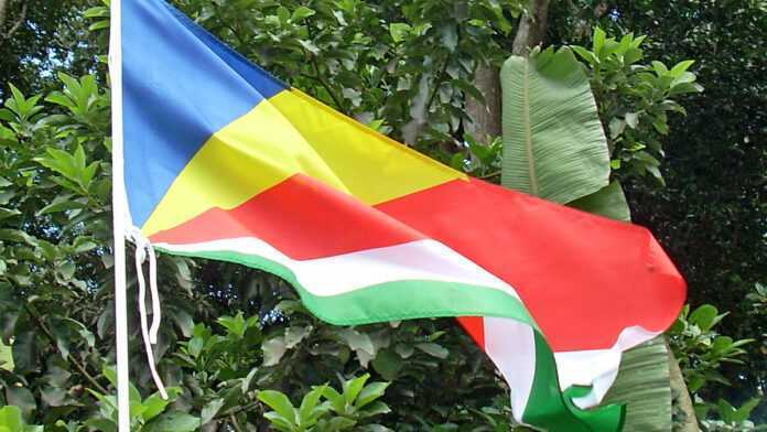 Drapeau des Seychelles Drapeau des Seychelles