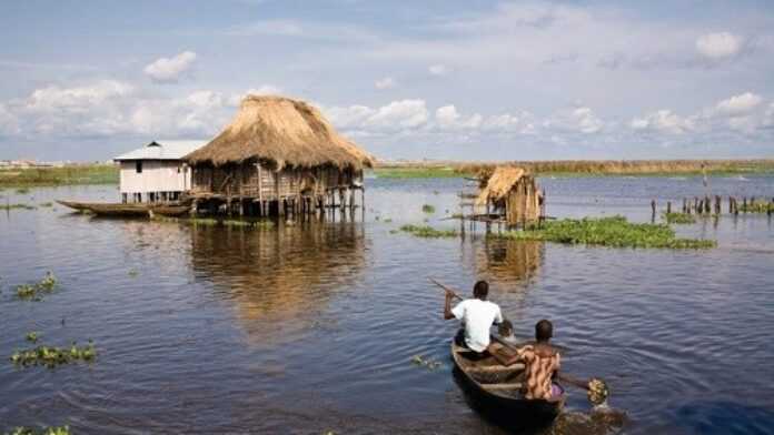 221127-ganvie-village-de-ganvie.jpg 221127-ganvie-village-de-ganvie.jpg