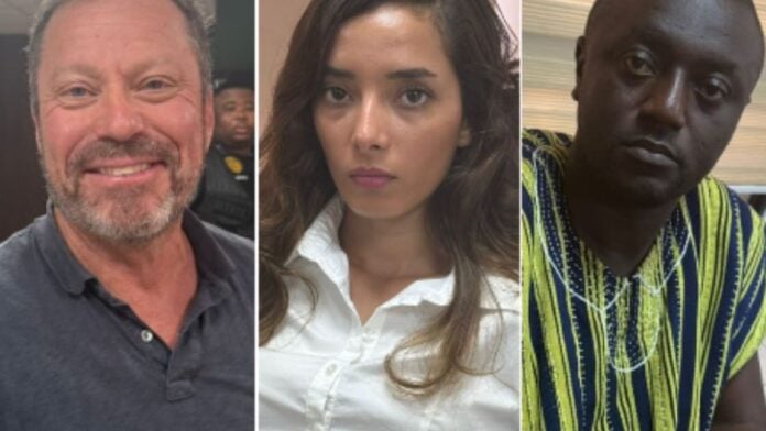 Nina Elfseky au centre Nina Elfseky au centre