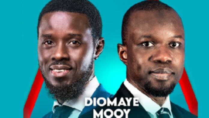 Diomaye-Faye-et-Ousmane-Sonko- Bassirou Diomaye Faye et Ousmane Sonko