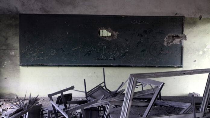 Ecole en zone de guerre