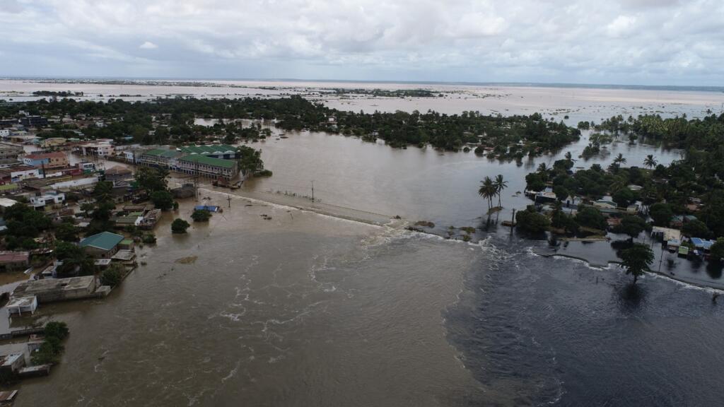 Vue aérienne des inondations dans la ville de Xai Xai, au sud du Mozambique.