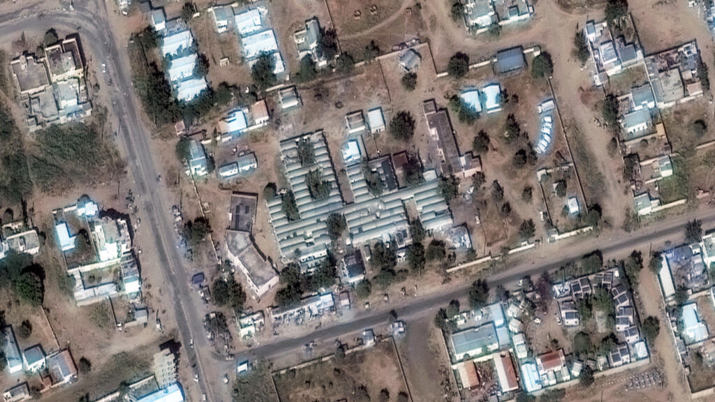 Une image satellite, fournie par Vantor - entreprise américaine spécialisée dans l’intelligence spatiale - et prise le 30 octobre 2025, présentant une vue générale de l'hôpital saoudien d'El-Fasher.