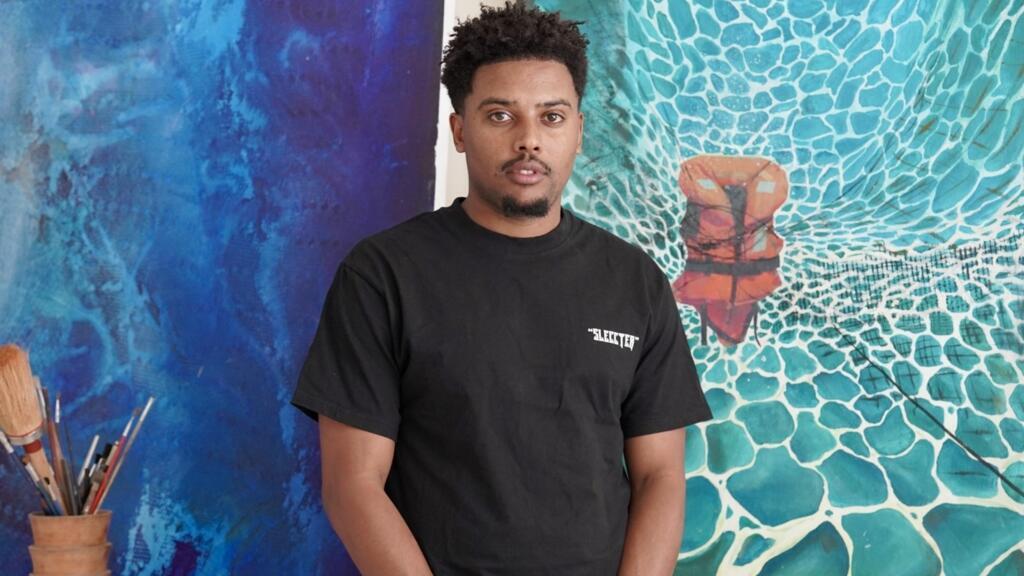 Solomon Shiferaw, 28 ans, dans son atelier à Addis Abeba, le 27 janvier 2026.