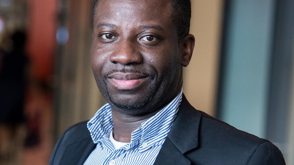 Jonathan Mboyo Esole est un physicien congolais (RDC).