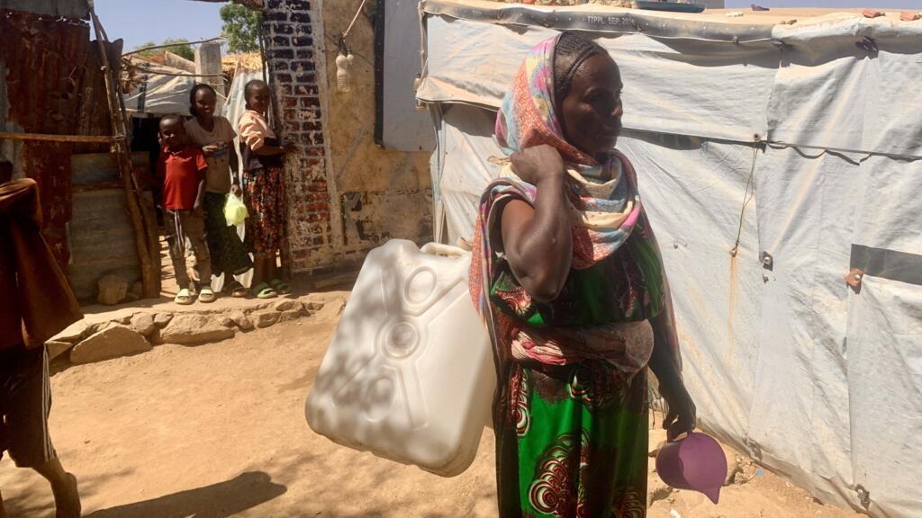 Plus de 15 000 personnes survivent dans le camp de Hitsats, à l'ouest du Tigré.