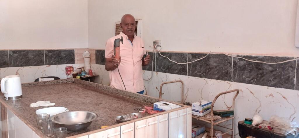 Le professeur Jamal Youssif Ahmed, médecin légiste d'une des morgues de Khartoum.