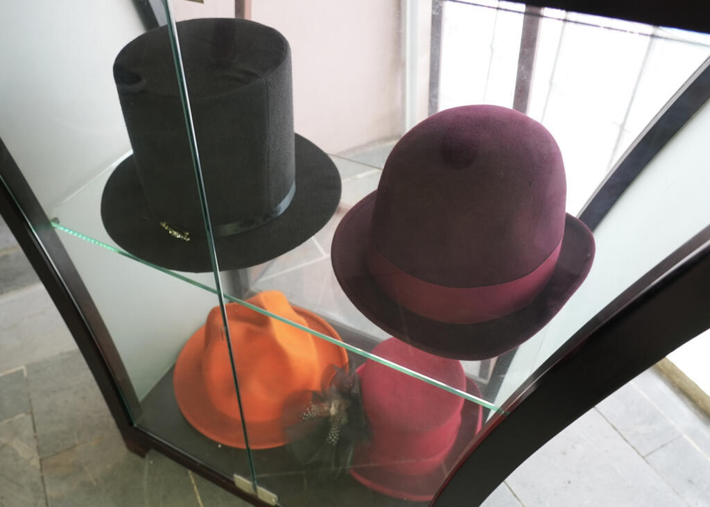 Les chapeaux de Papa Wemba.