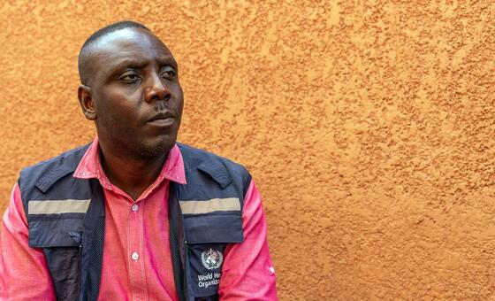 Ebola : en Ouganda, le combat contre la stigmatisation commence avant le retour à la maison image principale